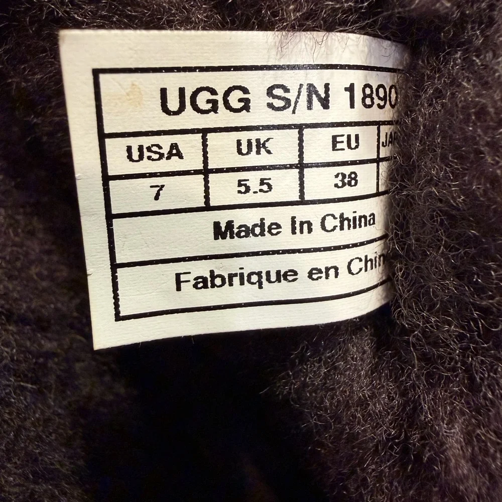 UGG boots fast 1890