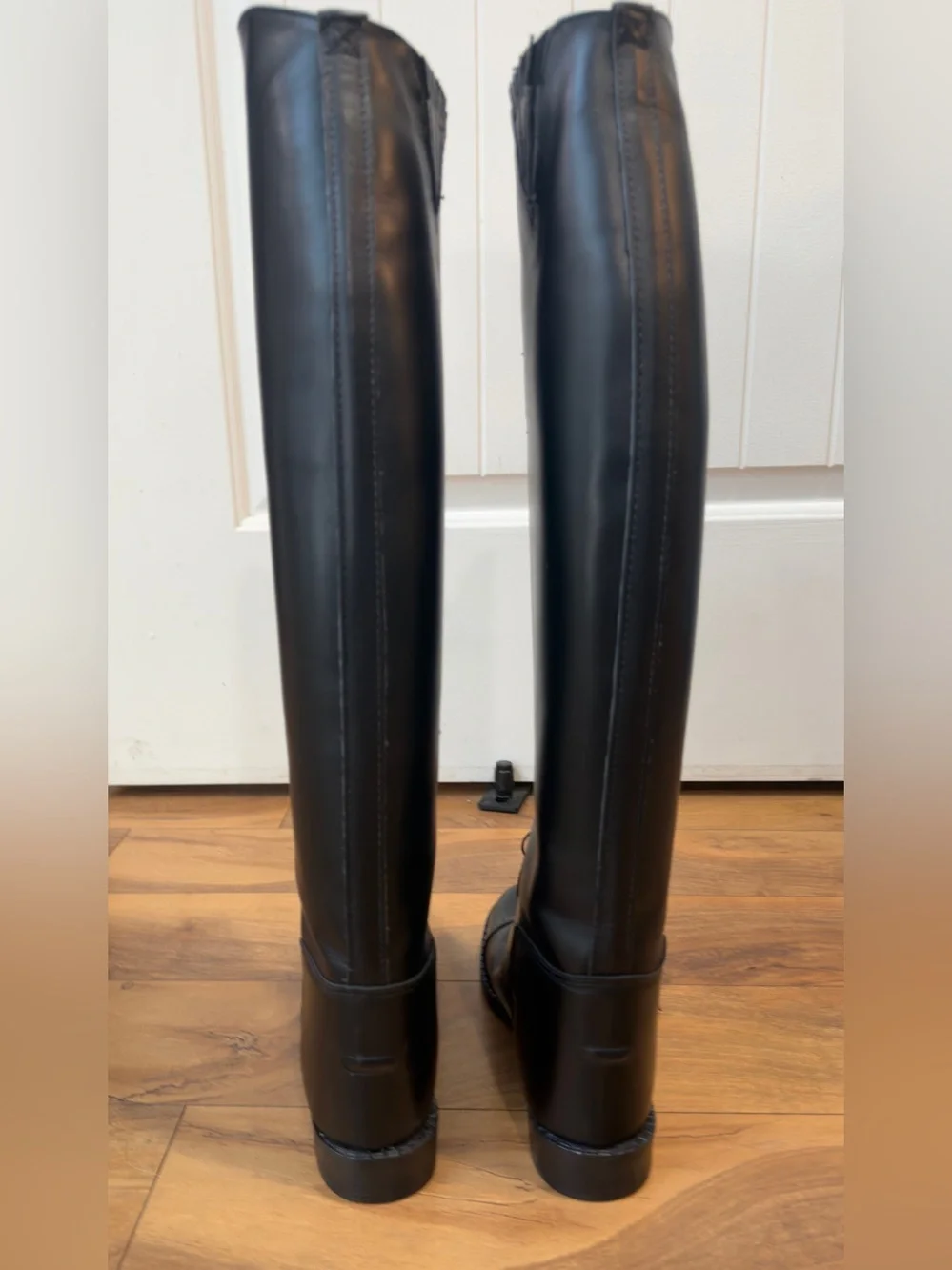 Devon Aire Leather 17” Tall Black Equestrian Laced Riding Boots Women’s Size 7.5