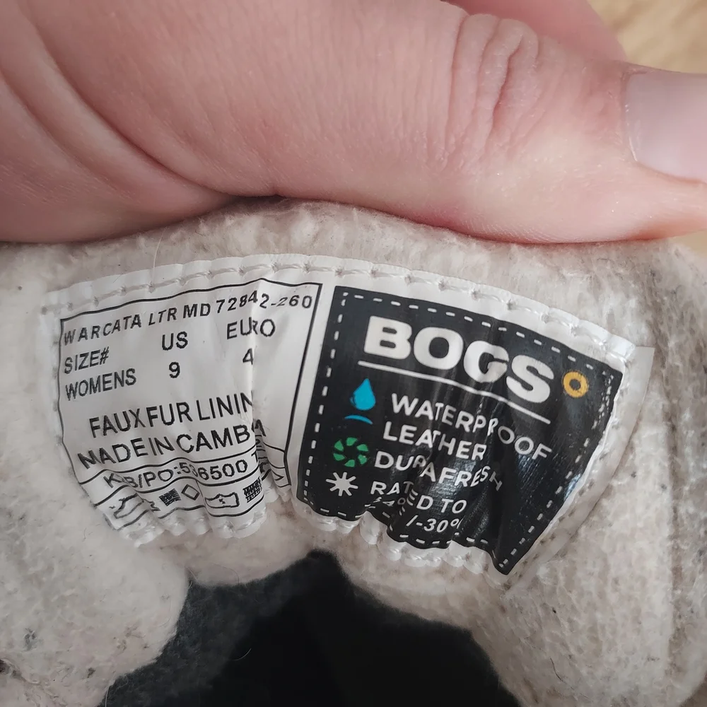 Bogs stylish brown