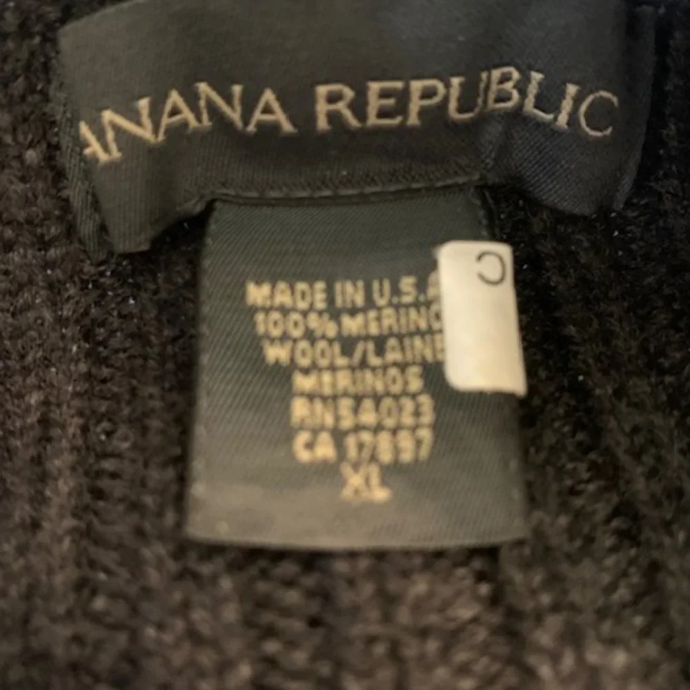 Banana Republic very good