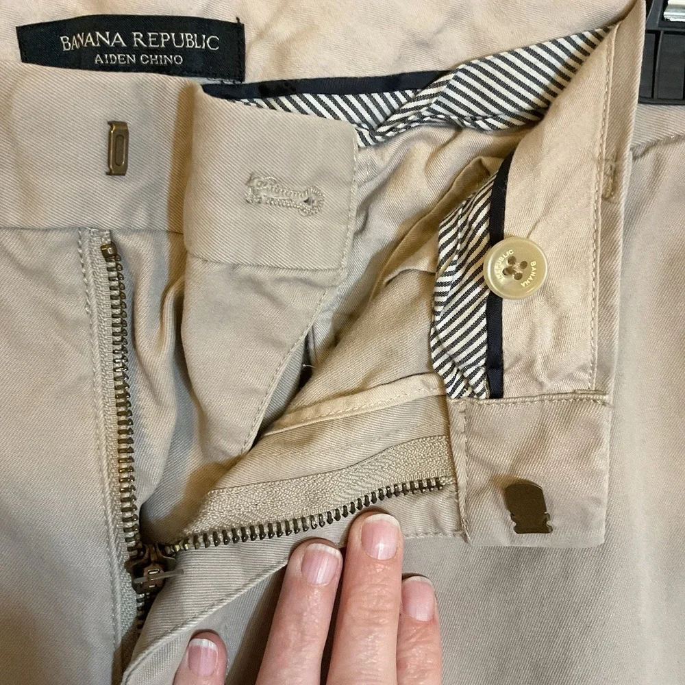 Men's Banana Republic Aiden Chino Khaki Dress‎ Slacks Beige Size 35/30