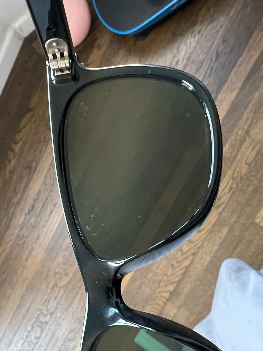 Ray-Ban stylish ray