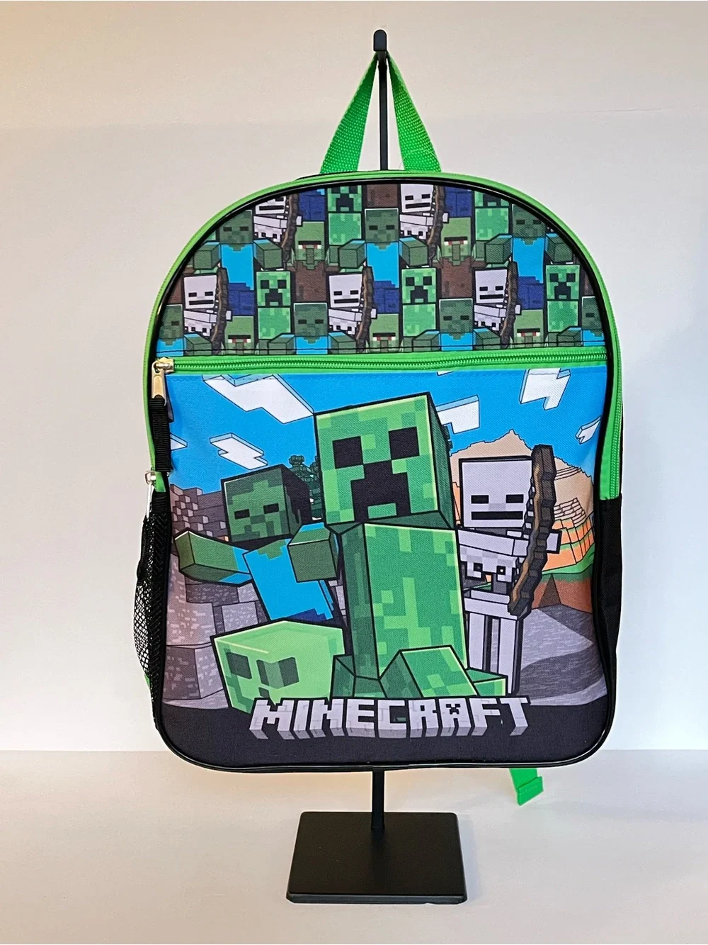 Minecraft features essentials upper