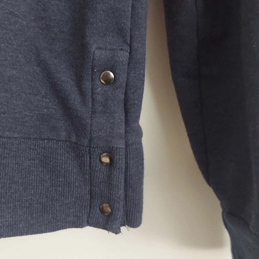 Banana Republic side description
