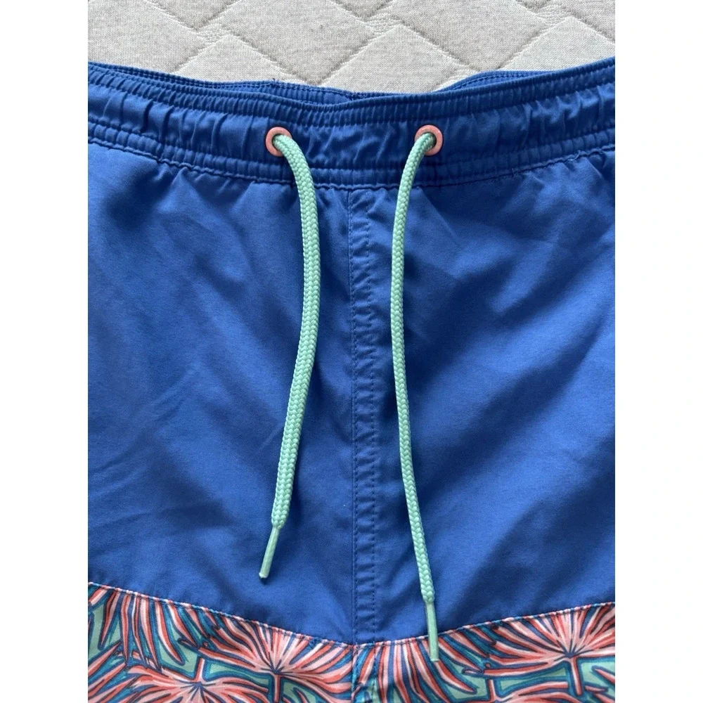 Vineyard Vines fair pre