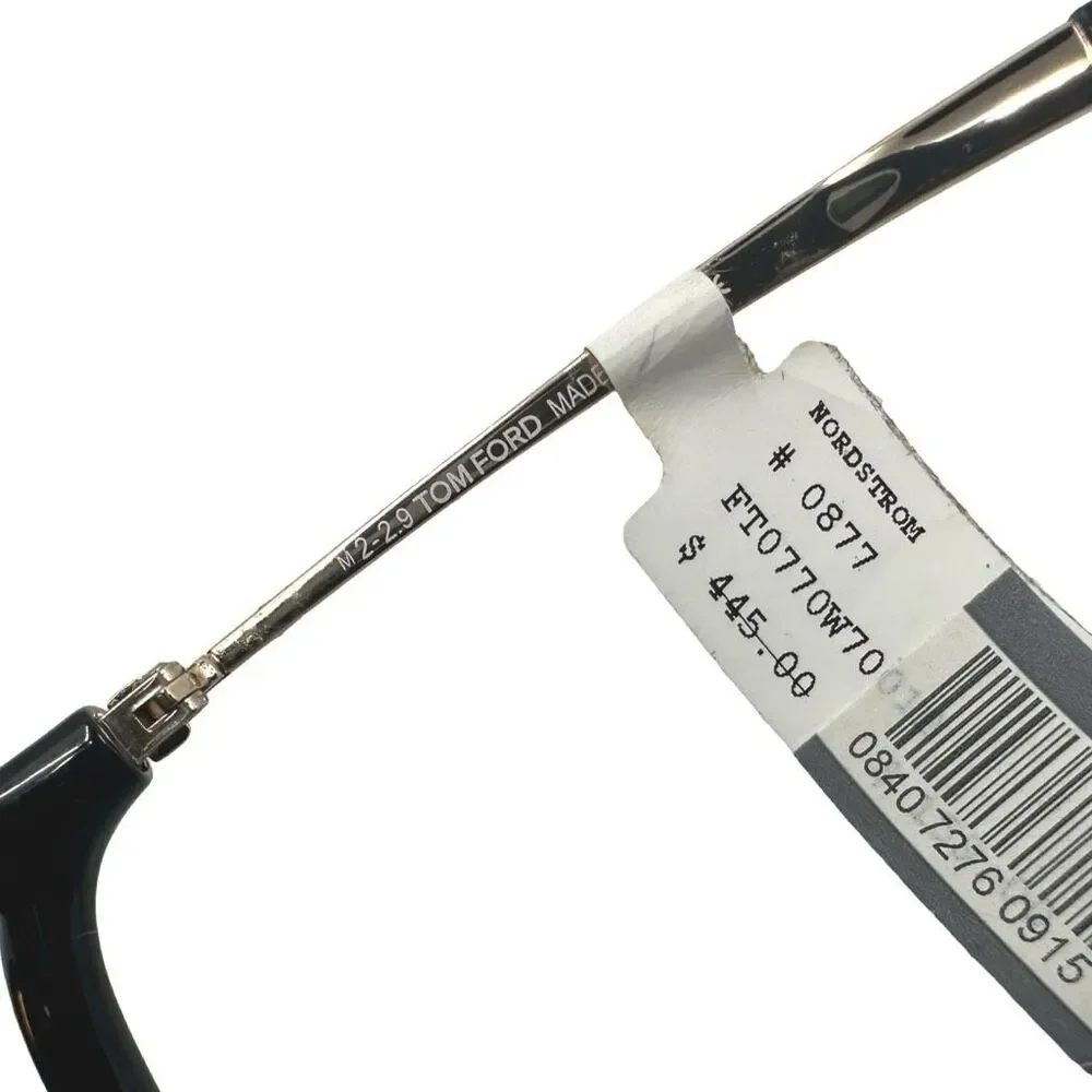 Tom Ford FT0770 01B Tammy Sunglasses 70-14-115 Shiny Black / Gradient Smoke