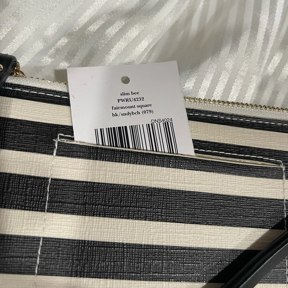 kate spade elegant wristlet