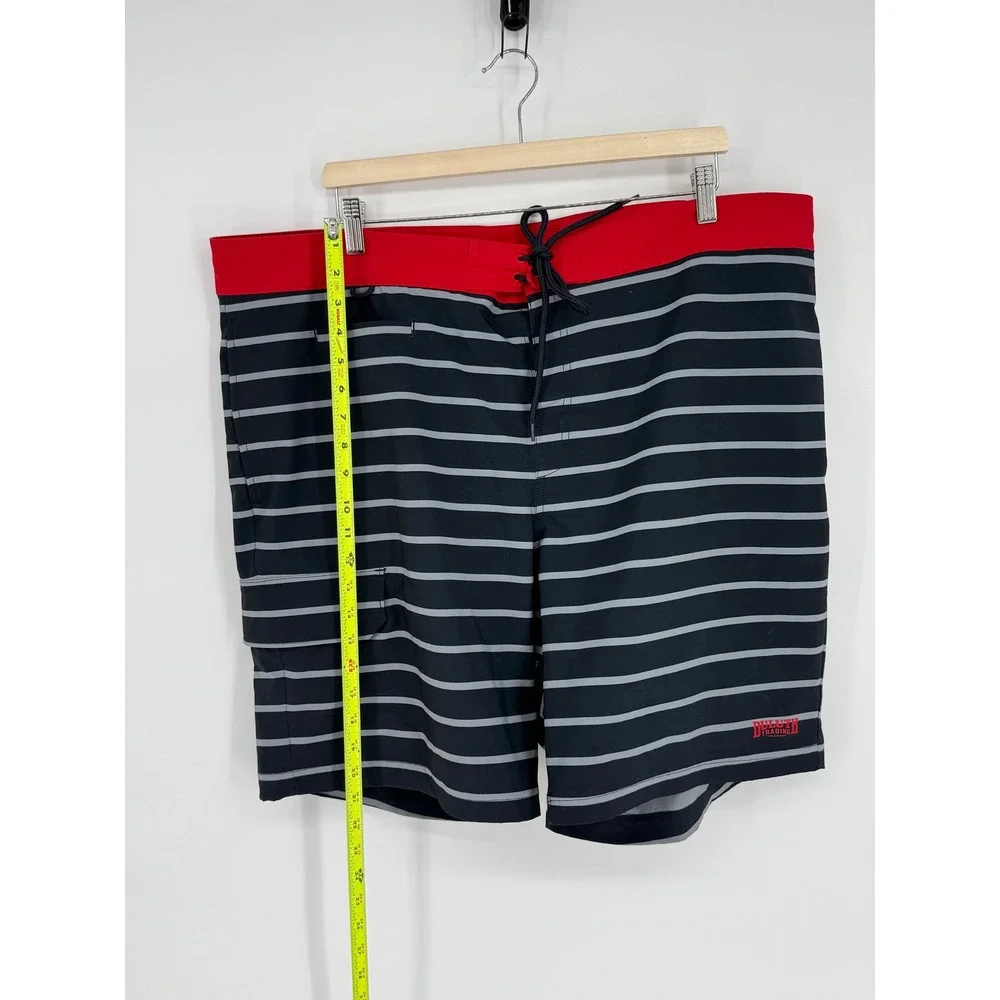 Duluth Trading Co stylish functional