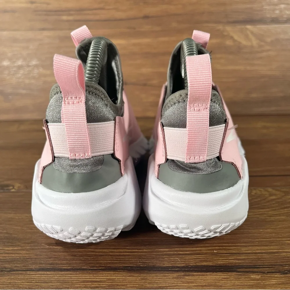 Nike ships within
