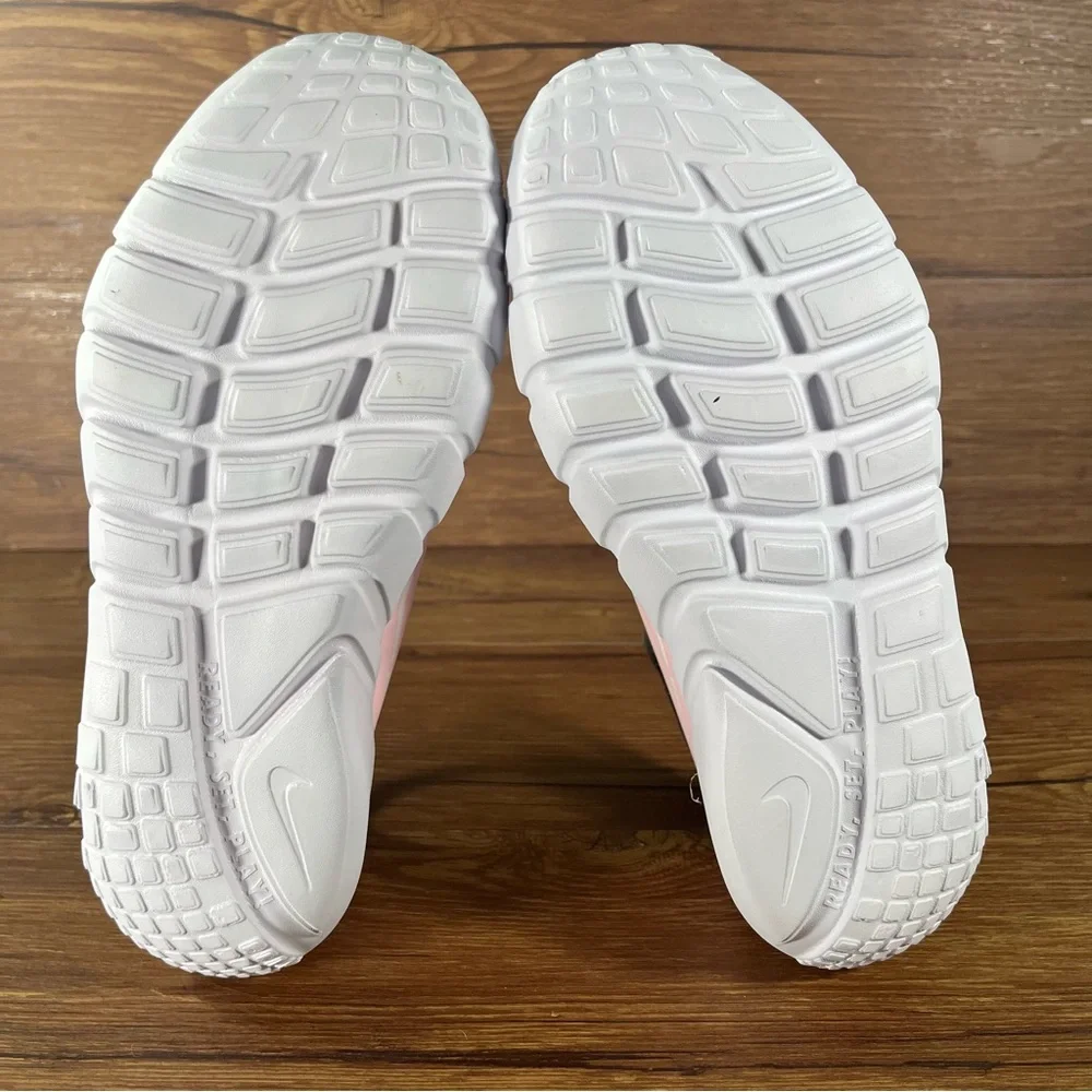 Nike ships within