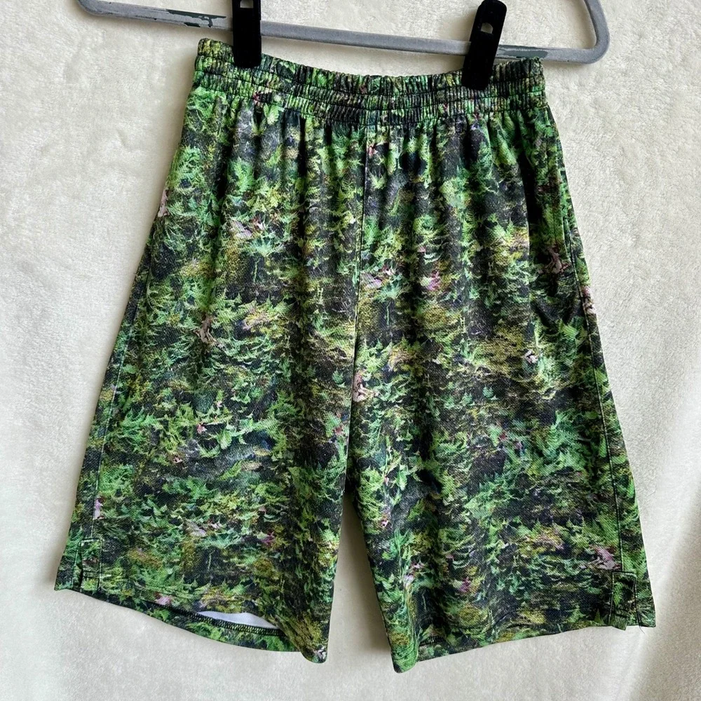 Nike SB Skateboarding Forest Camo Print Shorts Youth XL Boys Girls Skate