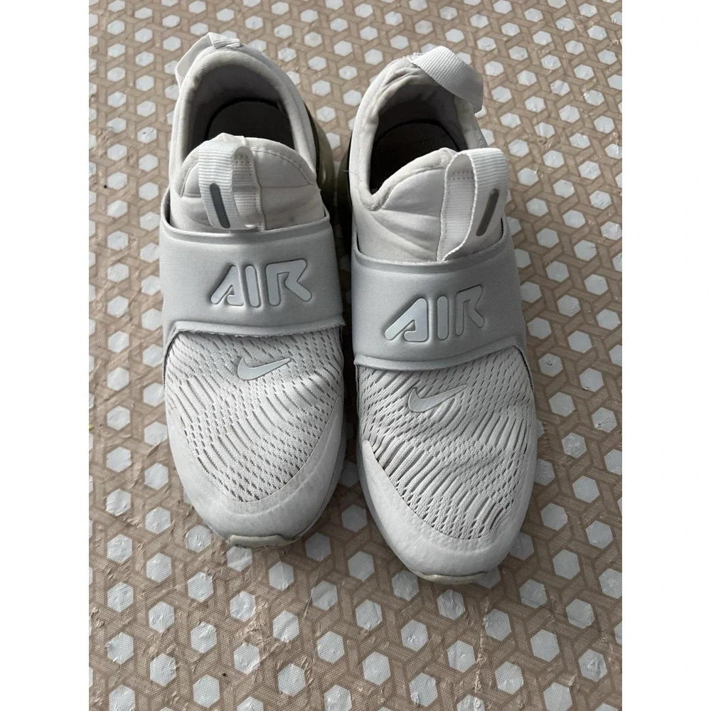 Nike Air Max 270‎ Extreme White Metallic Silver CI1108-100 Size 5Y