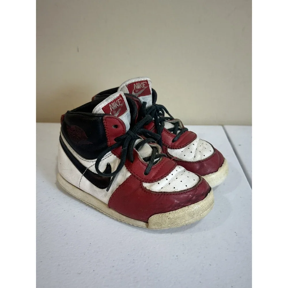 Original‎ 1985 Nike Jordan 1 Toddler Size 6 1/2 (850810 Pd)