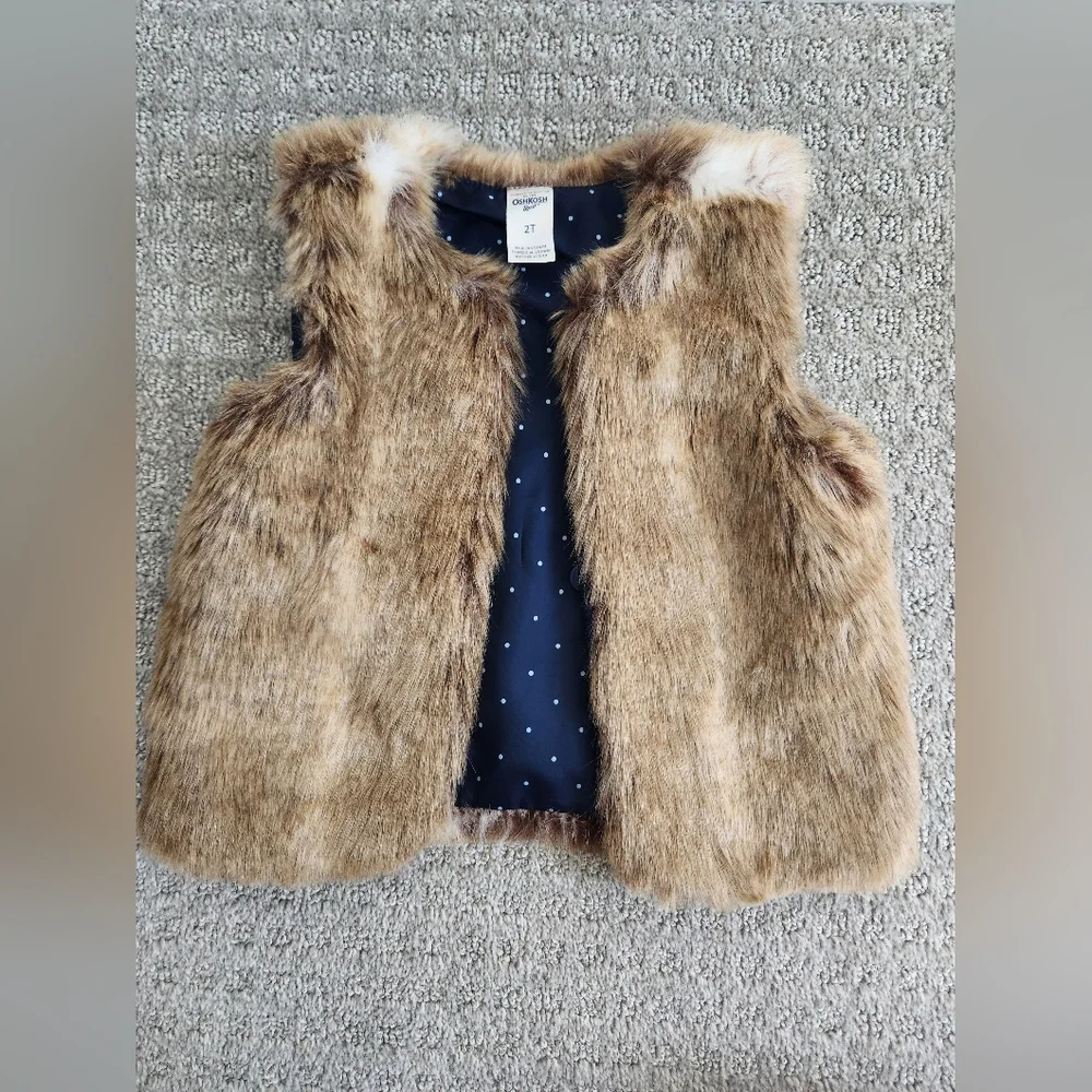 Oshkosh B'gosh Girls Brown Sleeveless Faux Holiday Winter Fur Vest Size 2T‎ NWOT