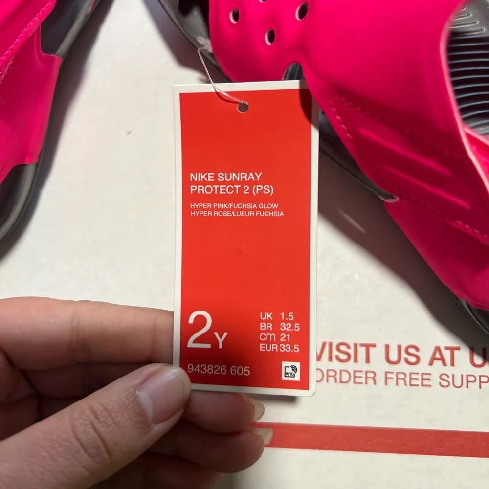 Nike nwt little