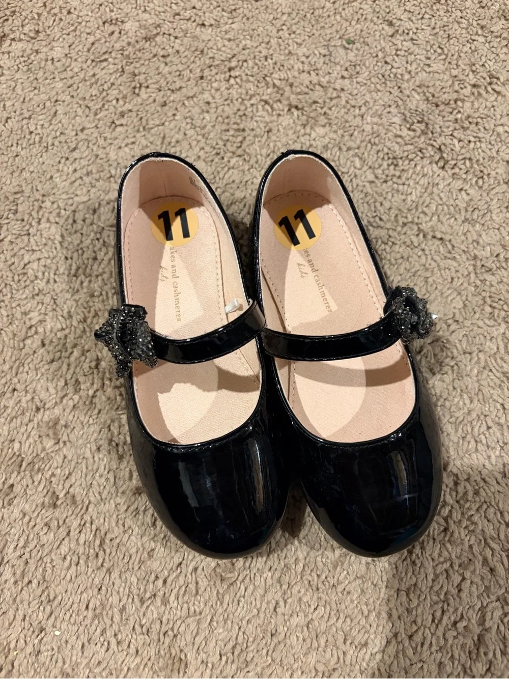 Girls Black Patent Mary Jane Shoes with Glitter Bow - Size 11