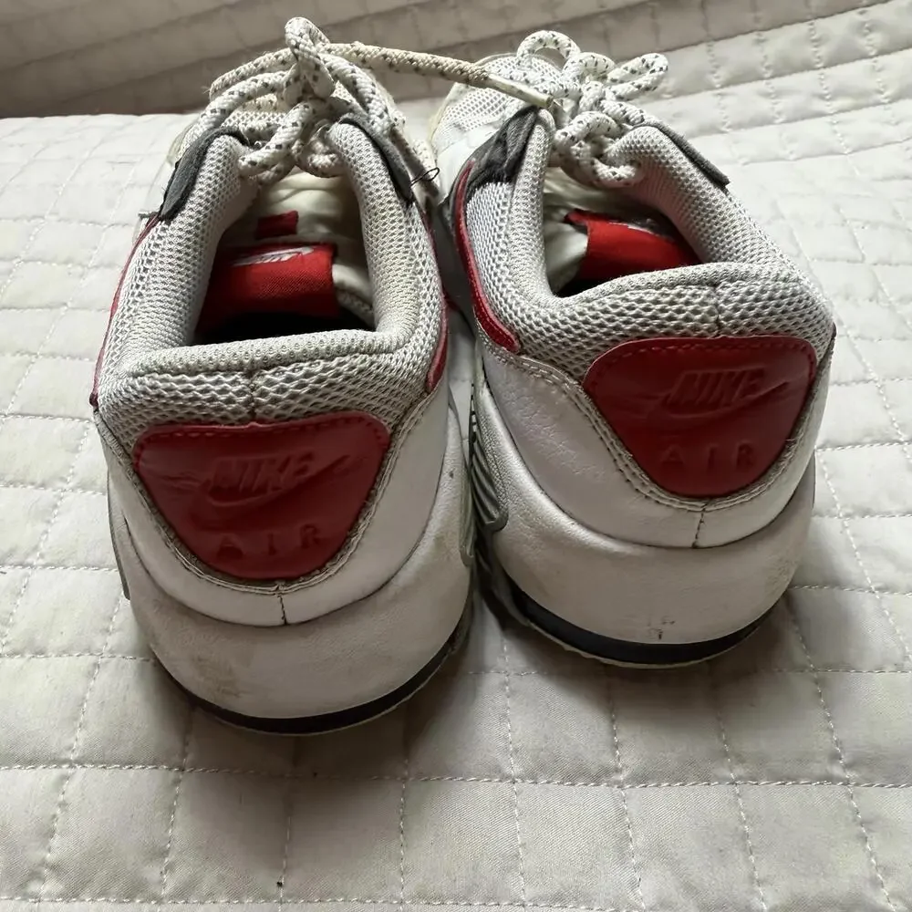 Nike shoes youth