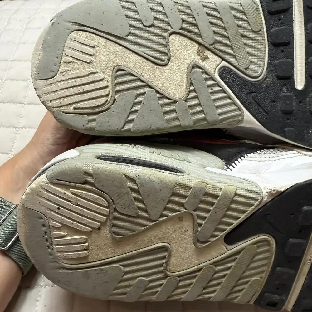 Nike shoes youth