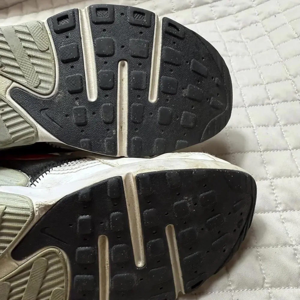 Nike shoes youth