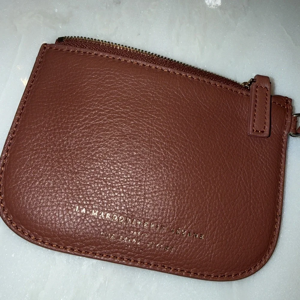 Sézane Pouchette Pebbled Brown Cow Skin Leather Zip Card Wallet 5.5