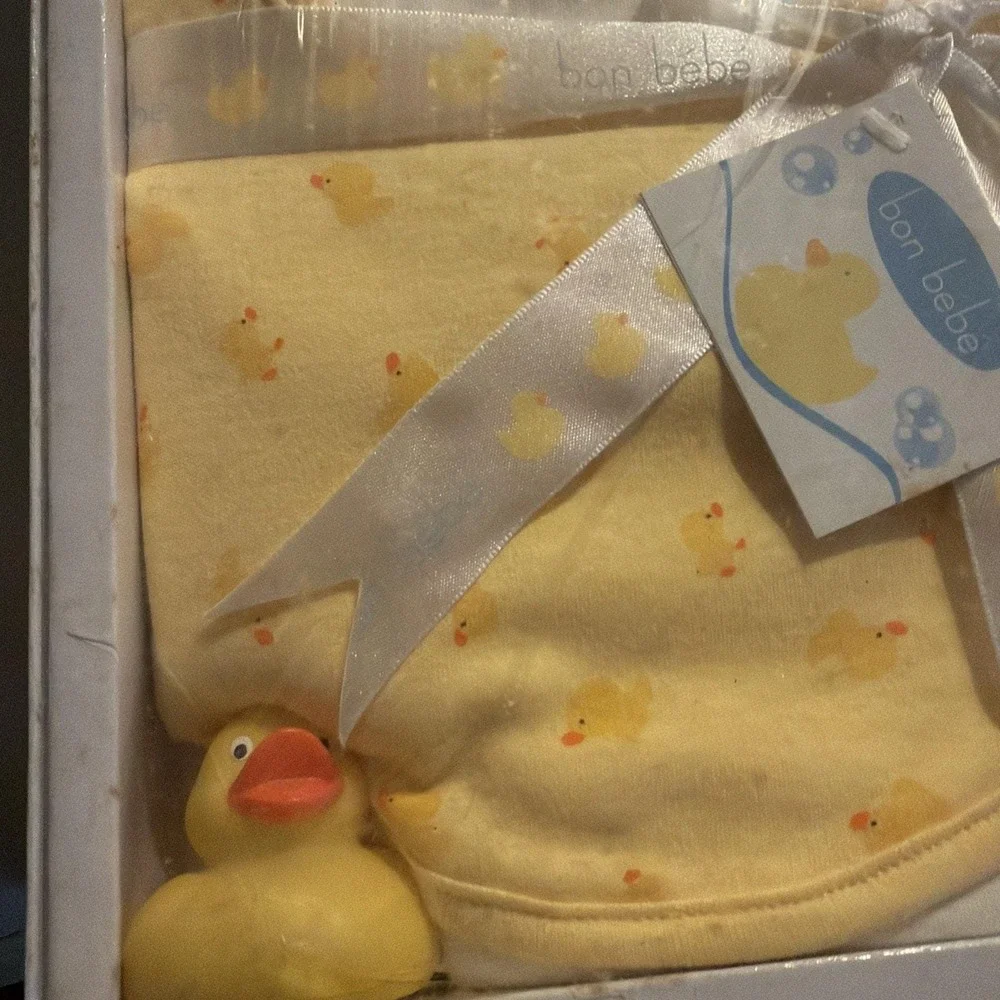 Bon Bebe Outfit 5pc Rubber Ducky Set‎ Bodysuit Bib Mittens Newborn