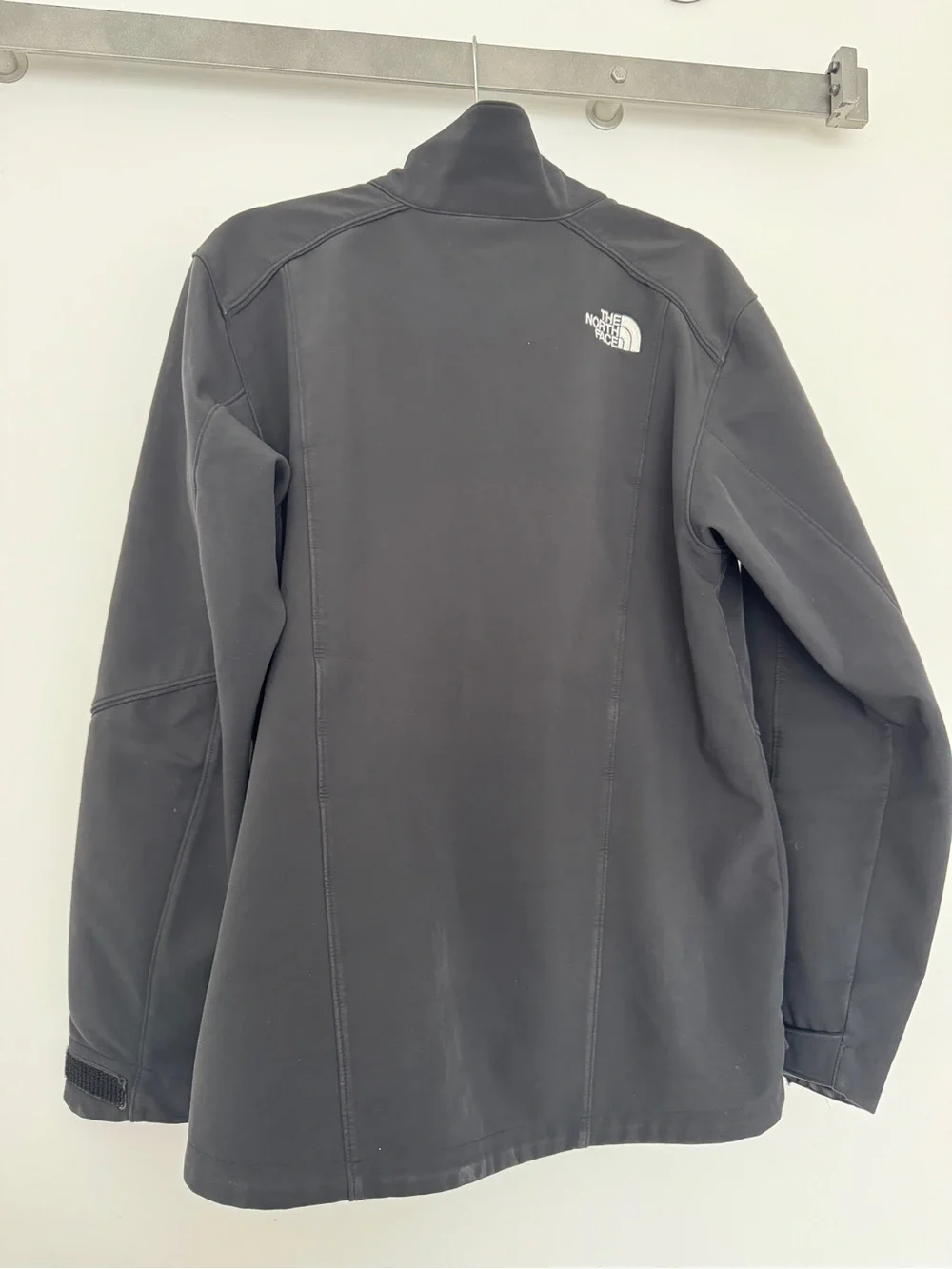 The North Face Men's black Fleece Jacket with Black Trim