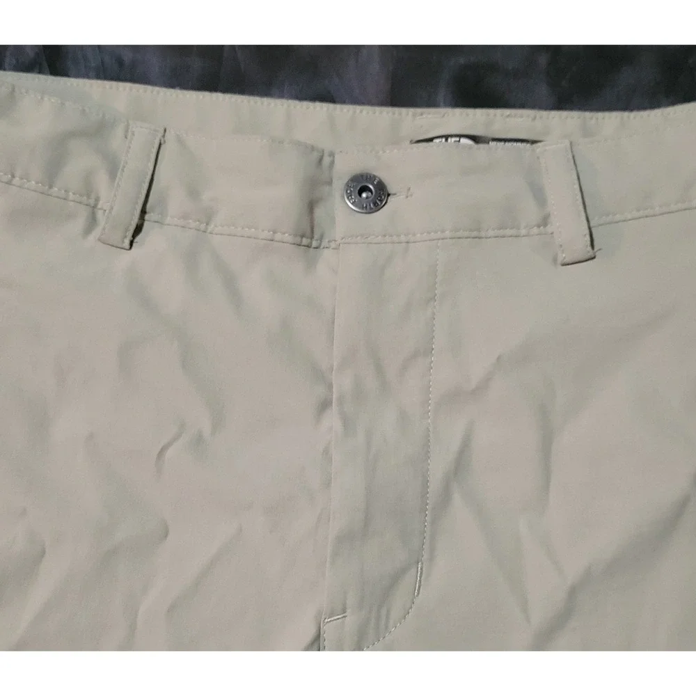 The North Face Rockaway Shorts Men's 40 Quick Dry Nylon‎ Stretch Beige NF00CE6K
