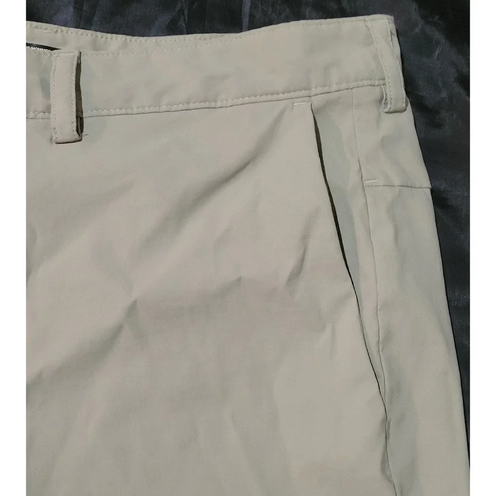 The North Face Rockaway Shorts Men's 40 Quick Dry Nylon‎ Stretch Beige NF00CE6K