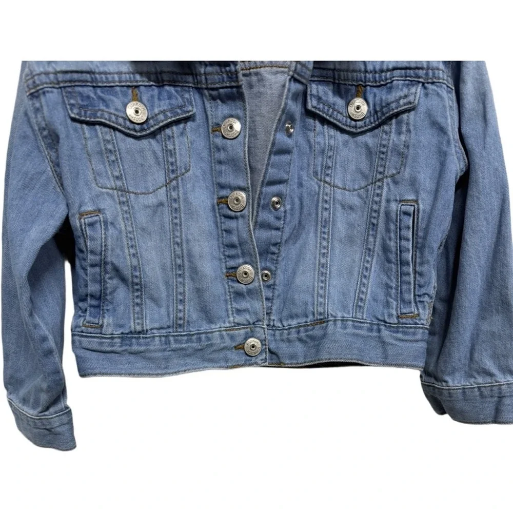 OshKosh Bgosh collared features