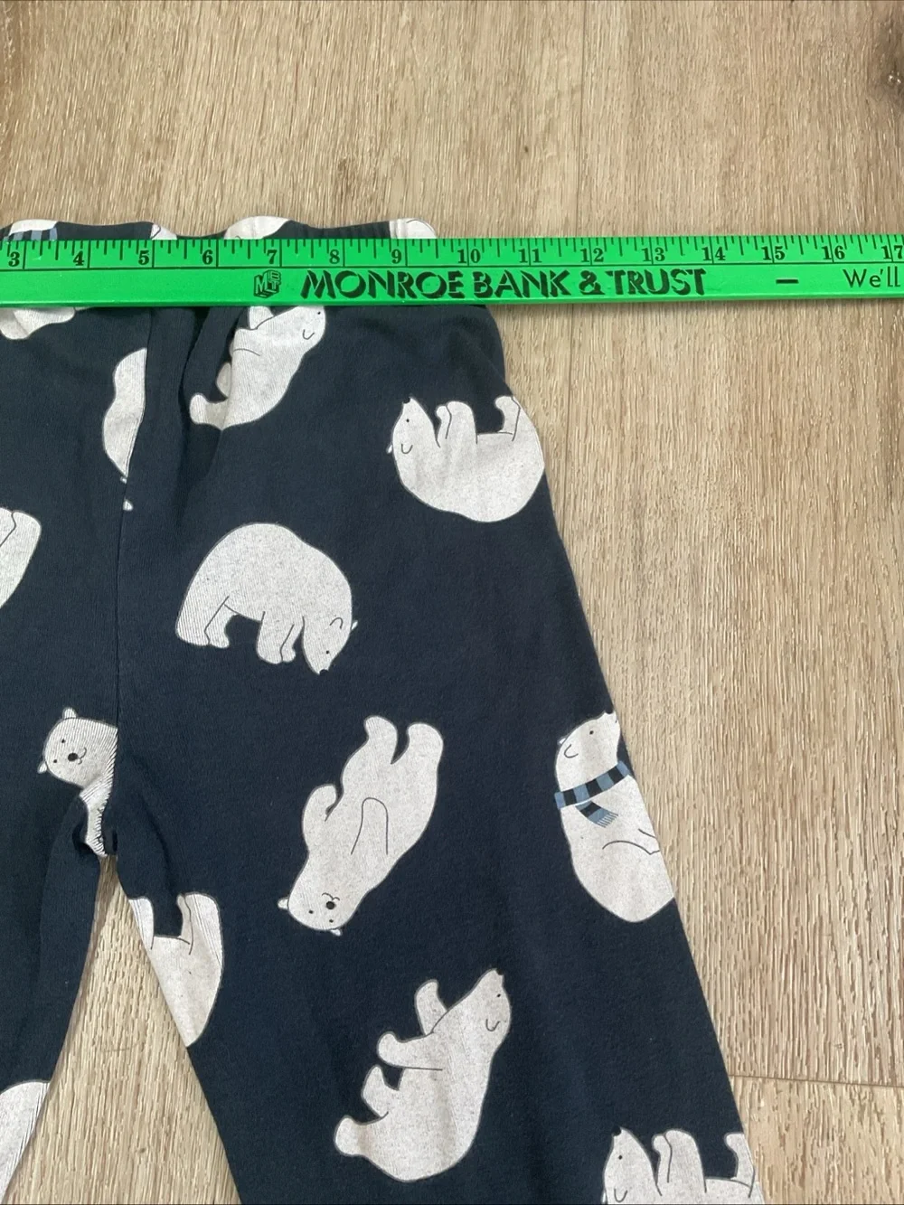 Gymboree - Navy Lounge Pants with White Polar Bear Motif - Boys Size Medium