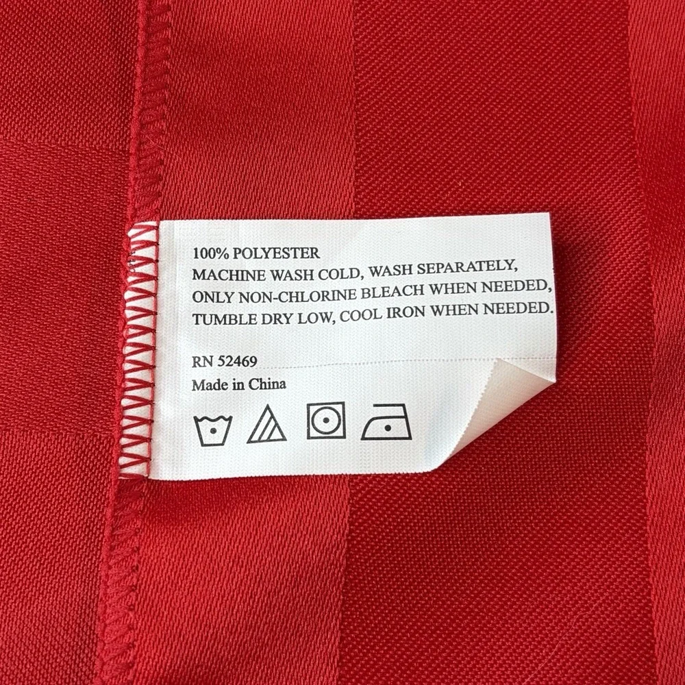 Christmas Red Napkins with Green Rings Dinner Party 16x17‎ Crisp Linens Holliday