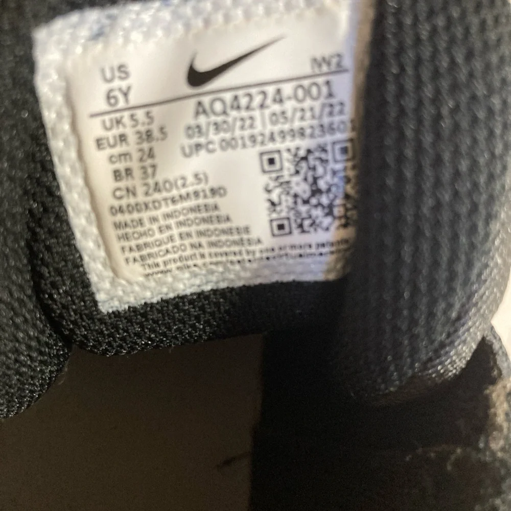 Nike gently free