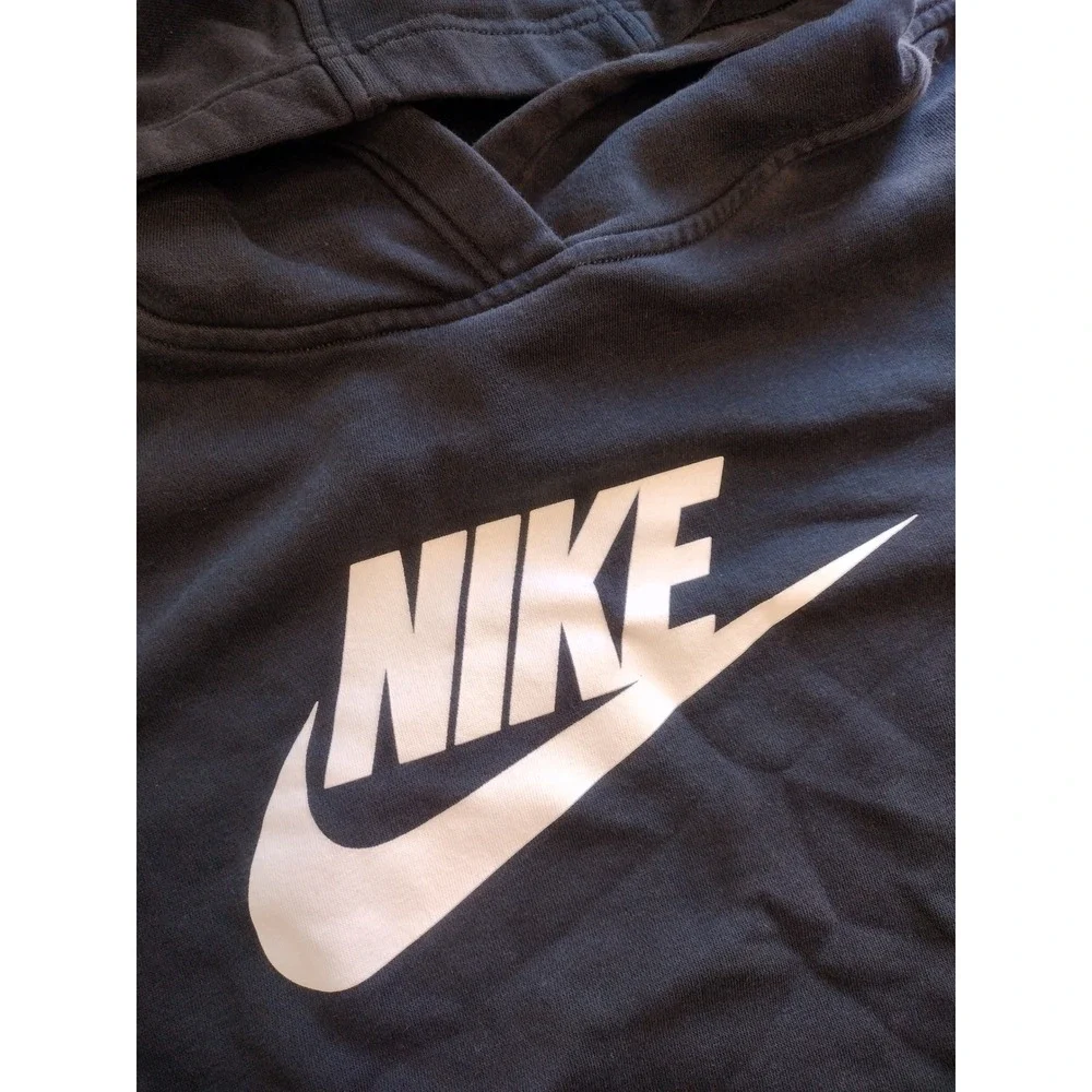 Nike unisex timeless style