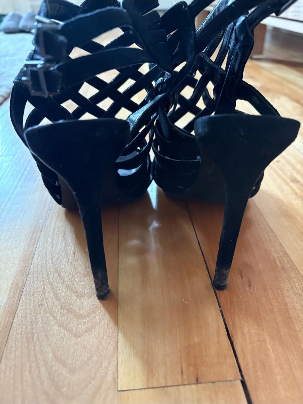 Jessica Simpson toe strappy suede