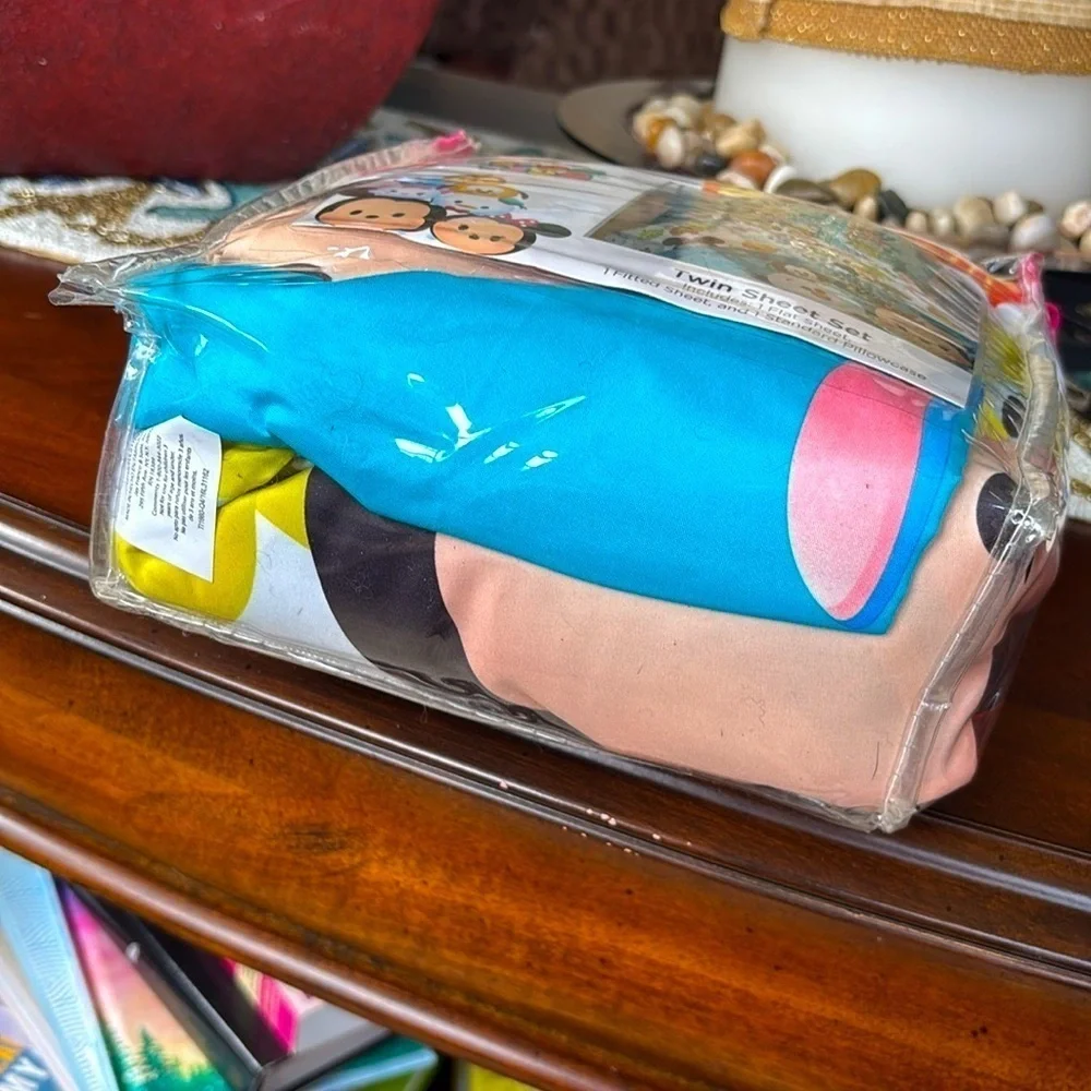Brand New Disney Tsum Tsum Twin Sheet Set & Superhero Stitch 8