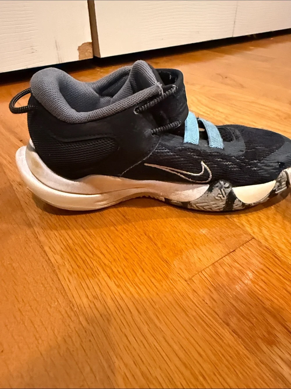 Nike Little Kids Giannis Immortality 2 basketball shoes Sz 11c