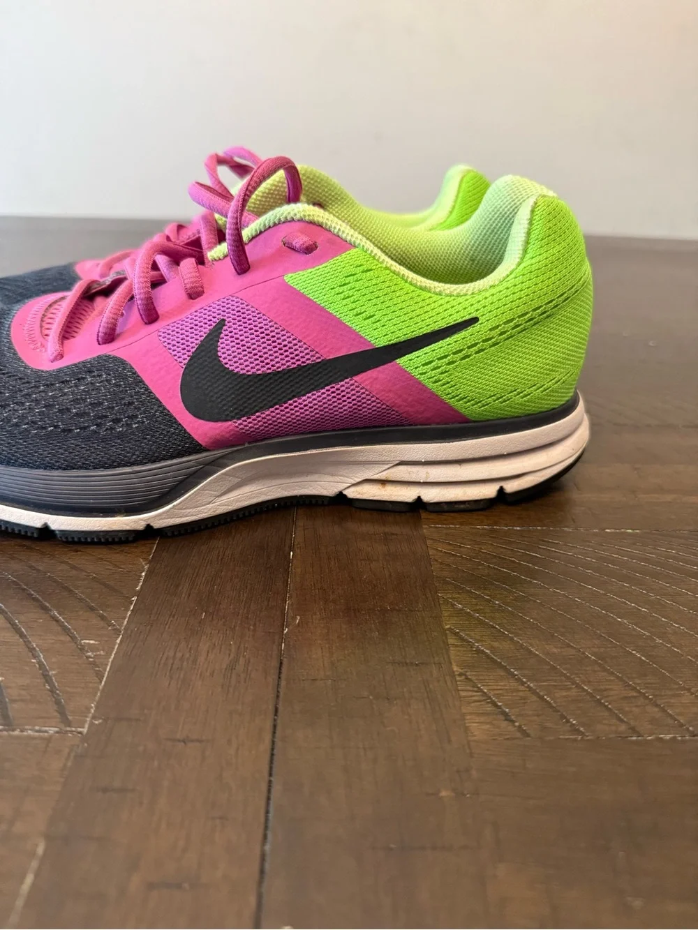 Nike Pegasus Running Cross Training Purple Green Women’s Shoes Size 9.5