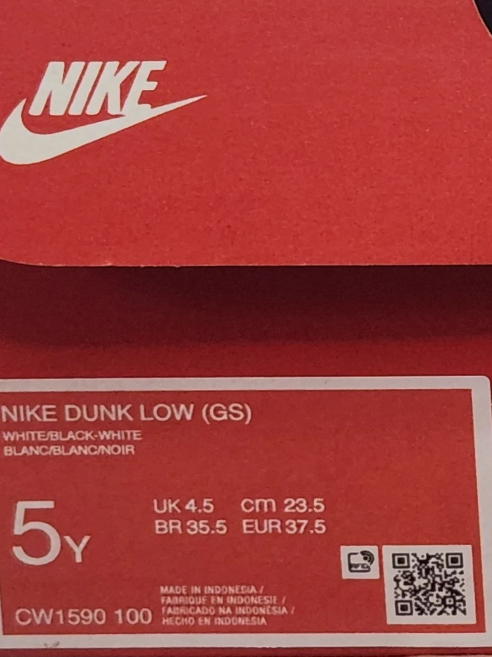 Nike classic low