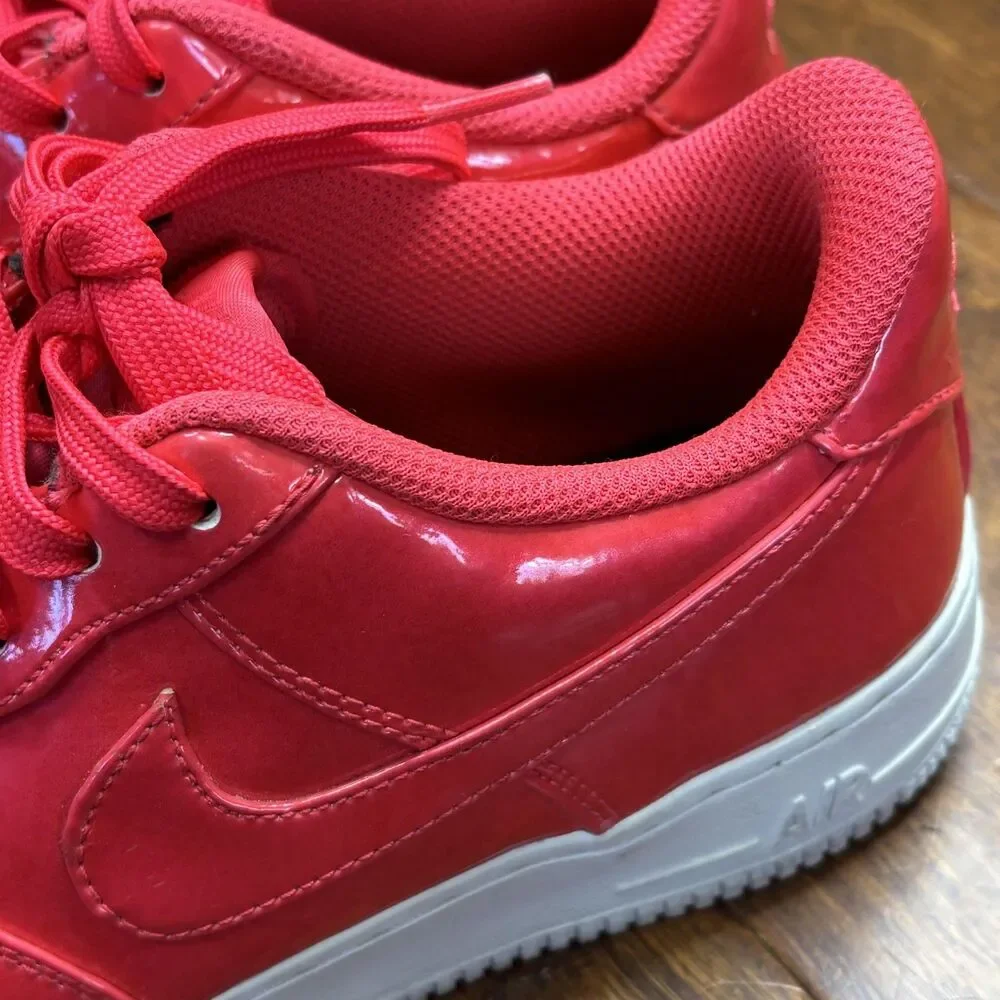 Nike per label