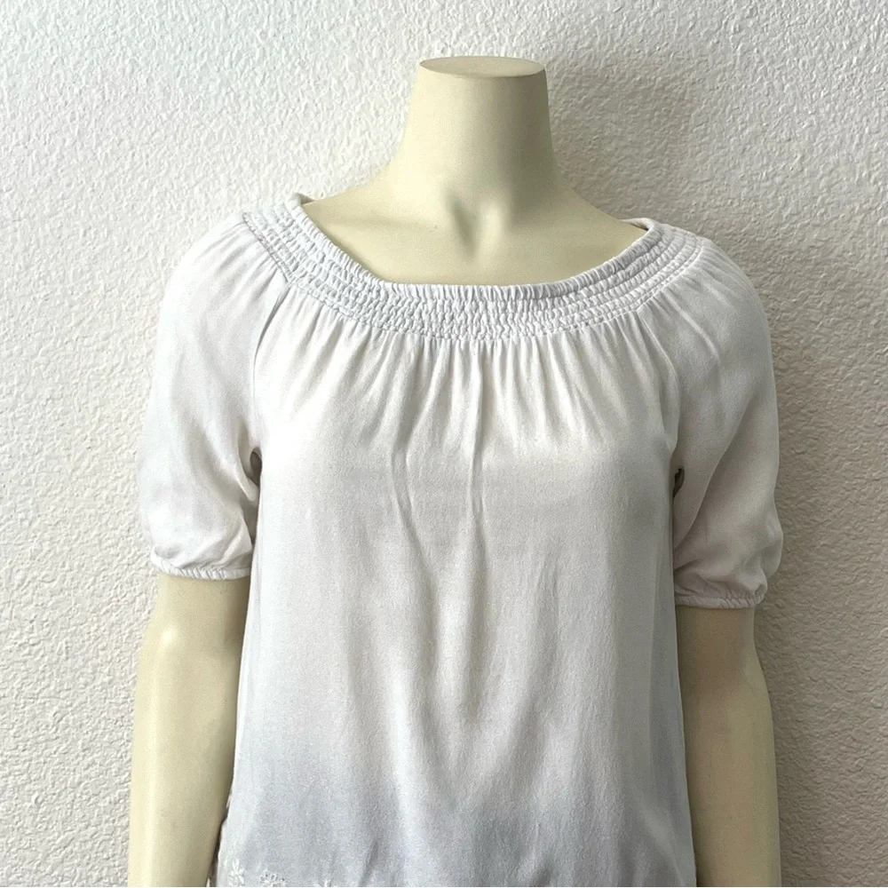 Old Navy Girls XL 14 White Eyelet Lace Peasant Blouse Smocked Off Shoulder Top