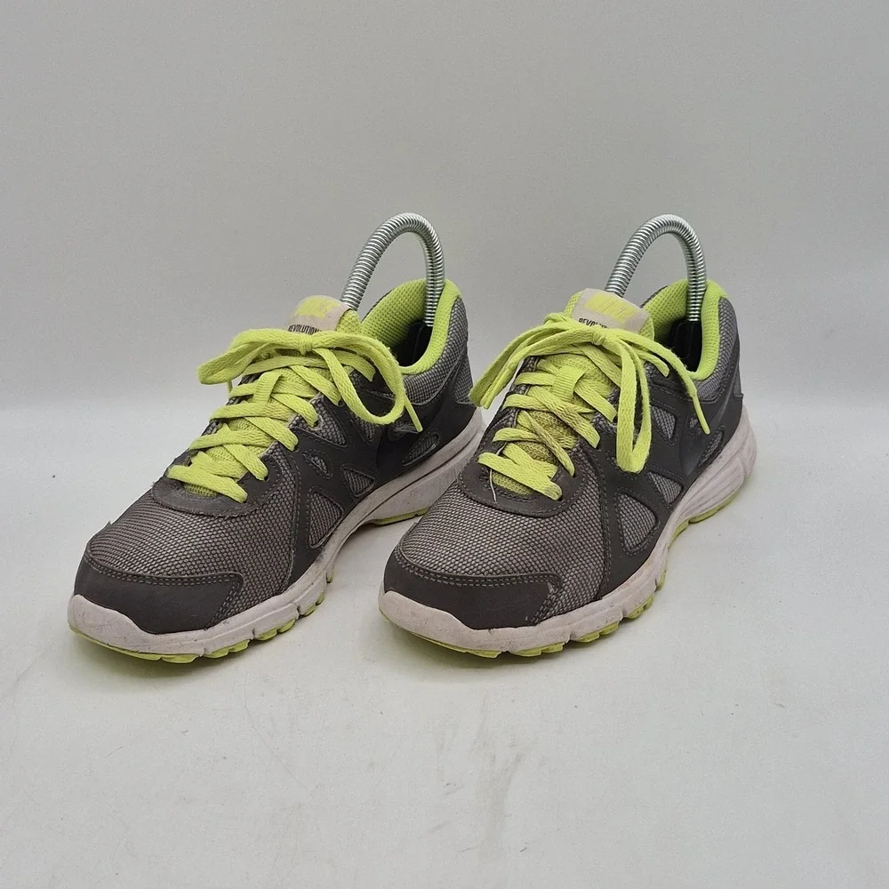 Nike brand type
