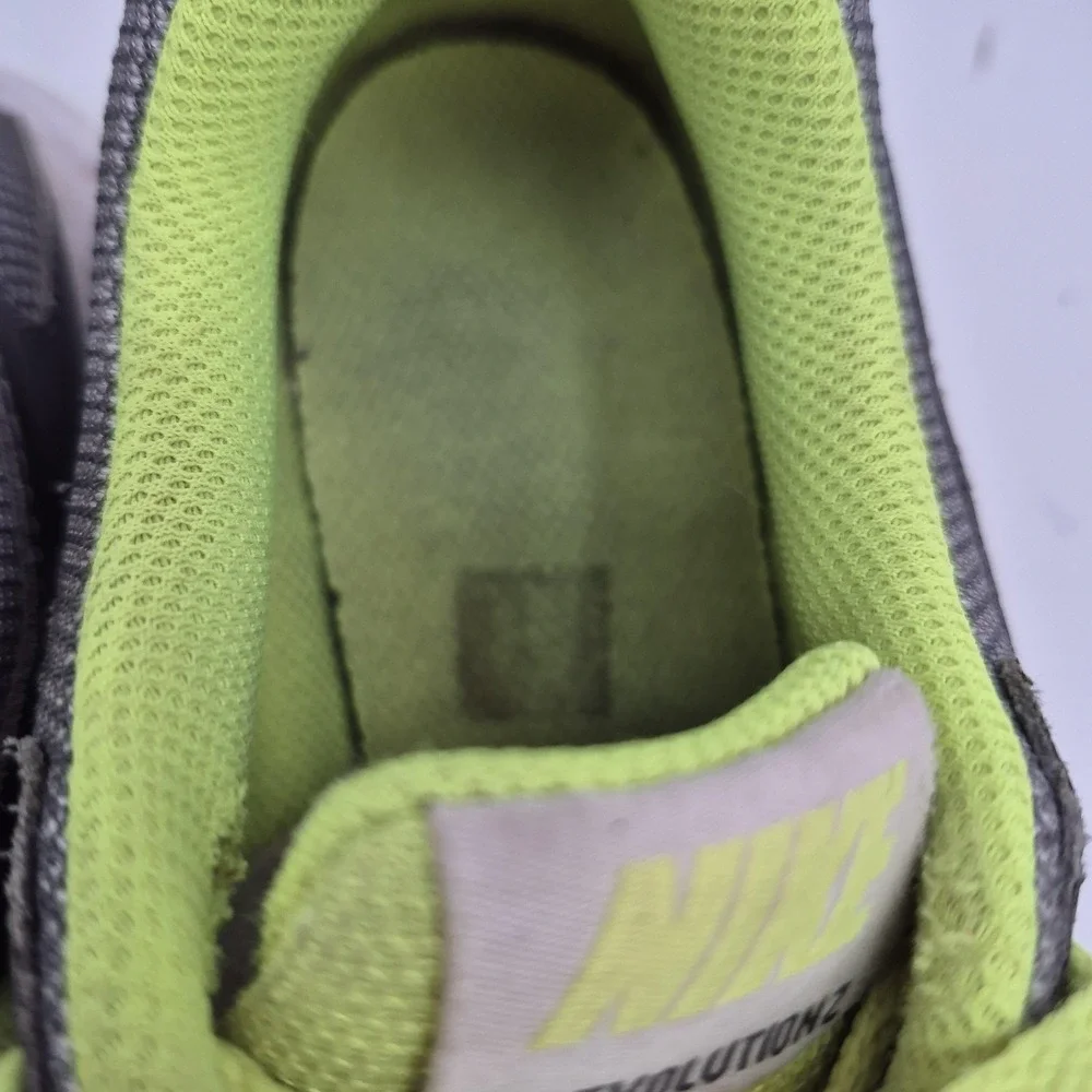 Nike brand type