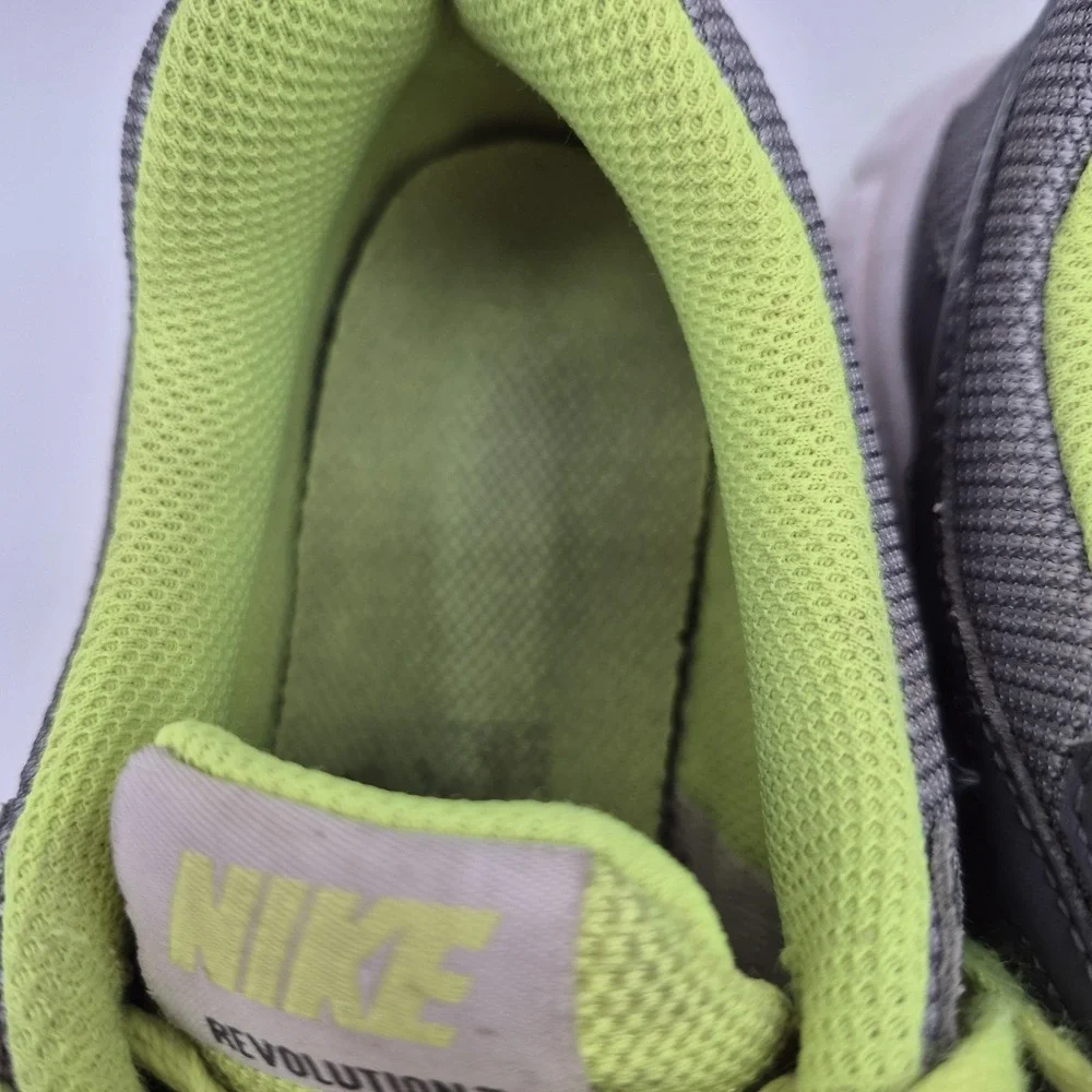 Nike brand type