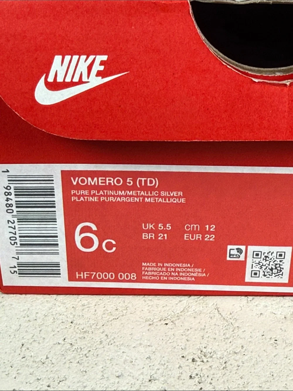 Nike dirty hook