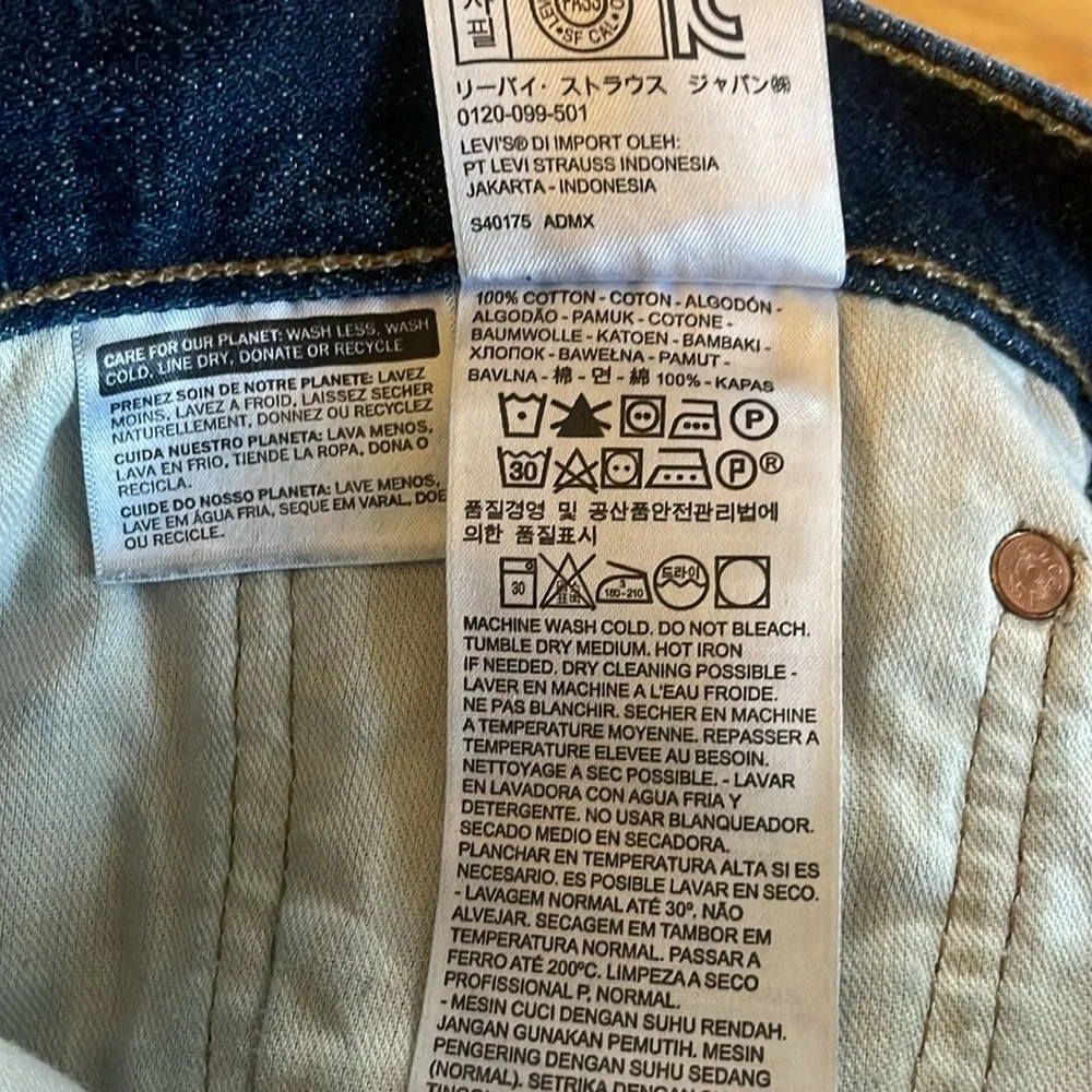 Levi’s 501 Cutoff Jean Denim Shorts Raw Hem