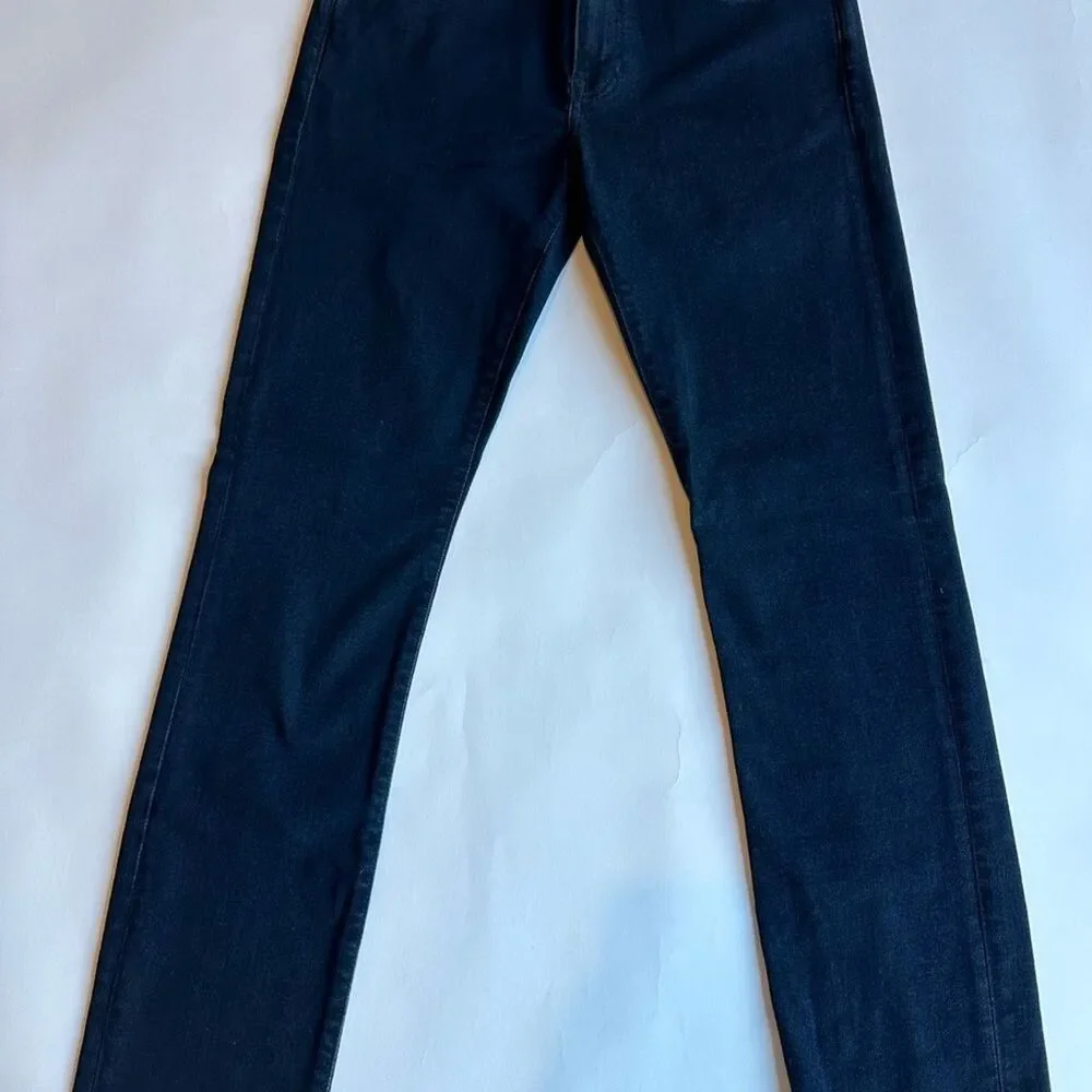EUC men’s J. Crew straight leg classic distressed black jean Size 30/32
