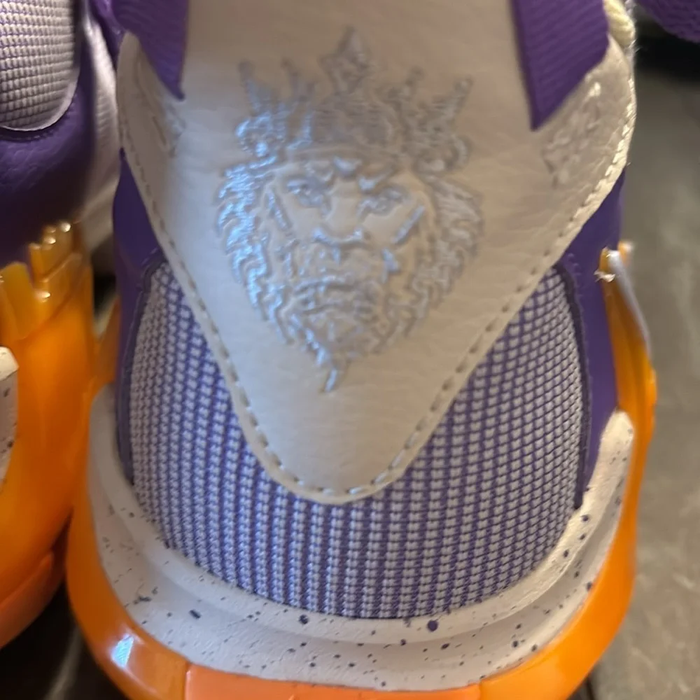 Nike stylish sneakers