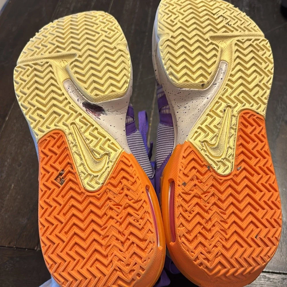 Nike stylish sneakers