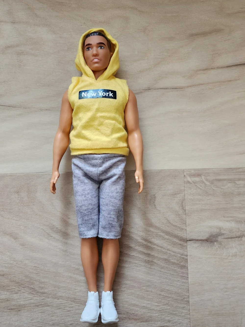 Mattel Barbie Fashionistas #131 New York Ken Doll 2018 Broad Body Molded Hair