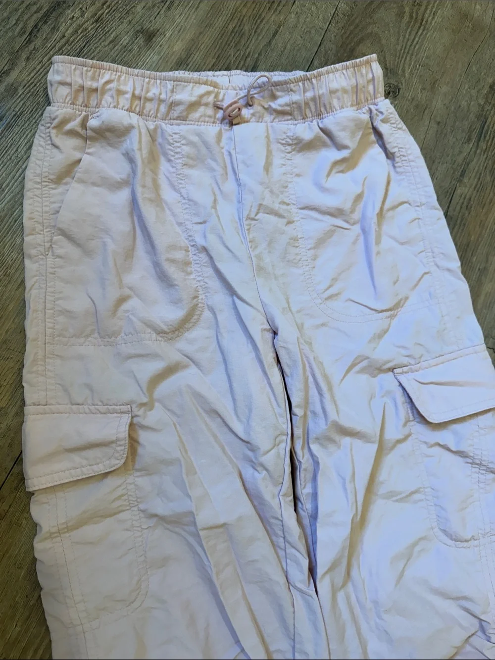 Old Navy drawstring waist detailing